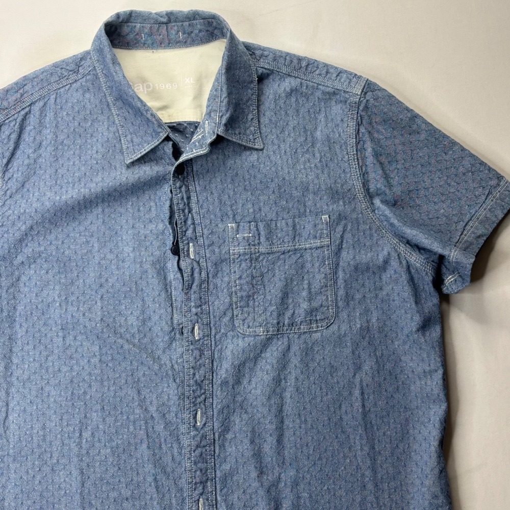 Gap Shirt Mens XL Blue Cotton Short Sleeve ButtonDown Indigo Dobby 421595 Summer